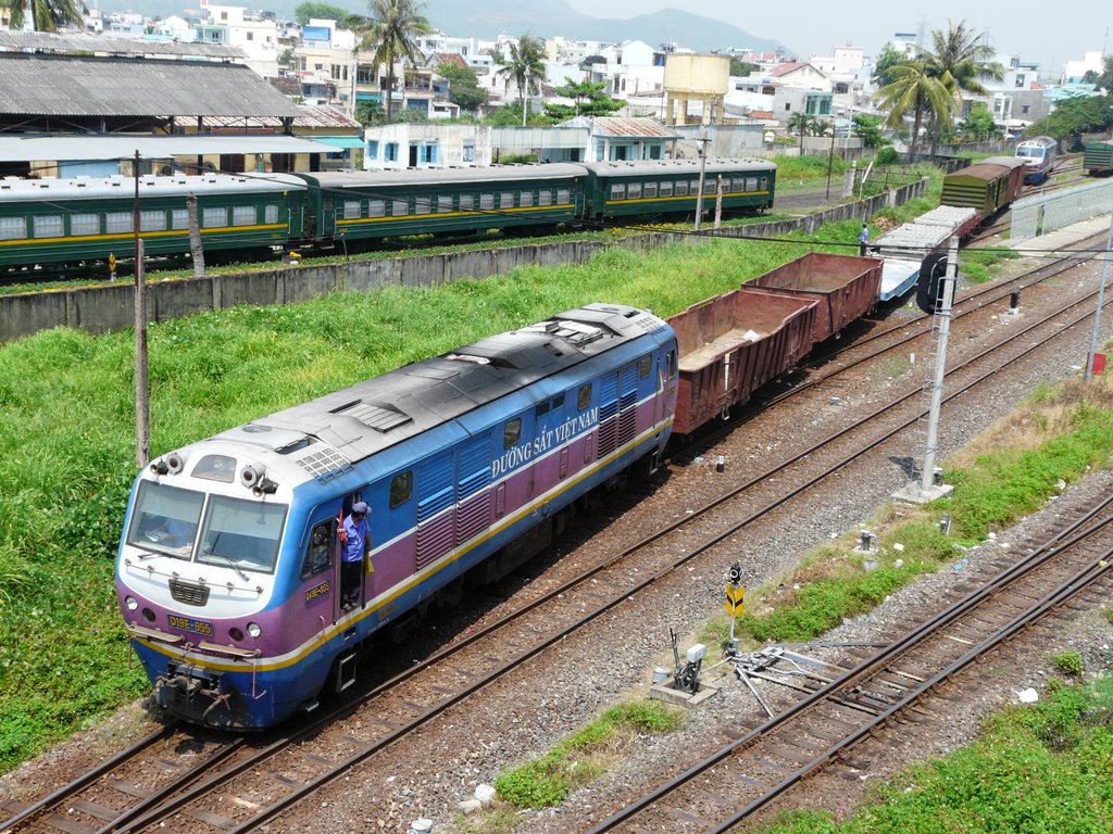 Giải pháp phát triển cơ sở hạ tầng logistics đường sắt tại Việt